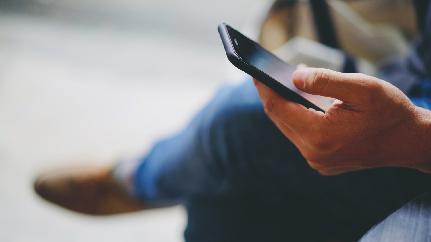 Telefon na abonament w Niemczech – jakie dokumenty są potrzebne i kto może dostać Handyvertrag?